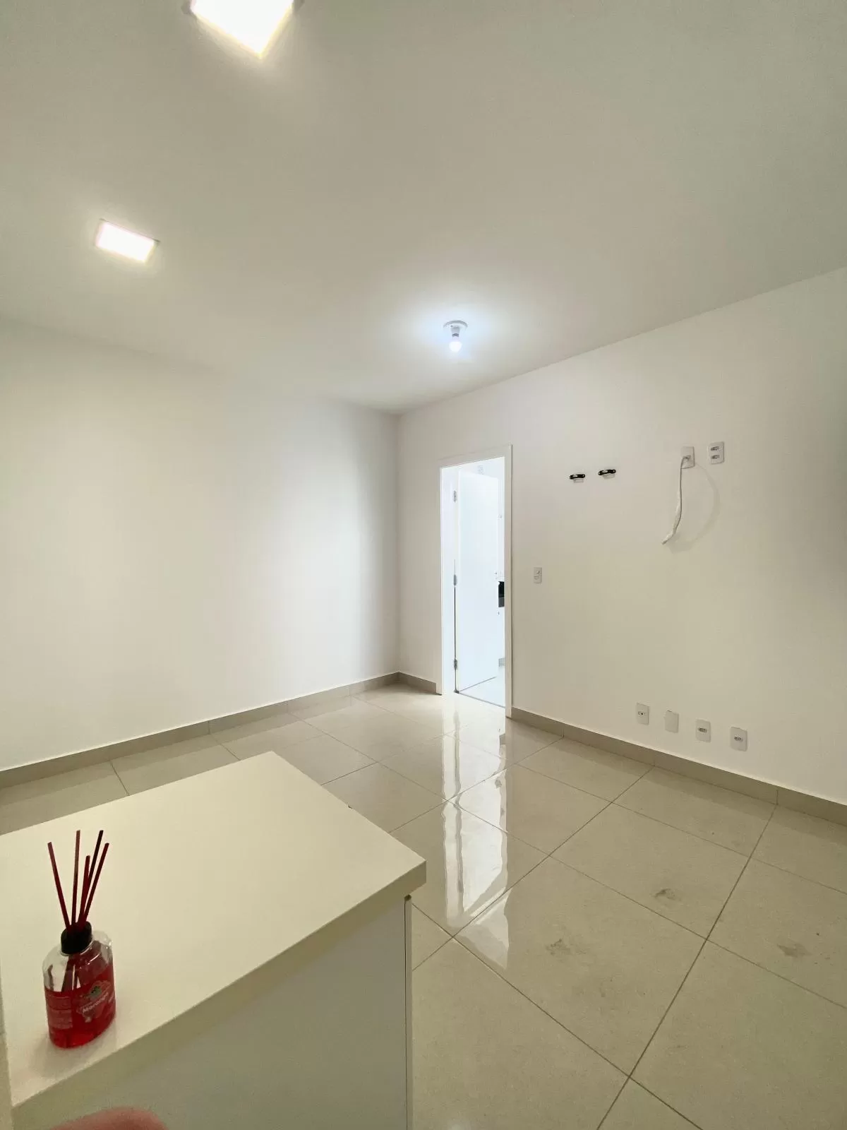Casa Térrea à Venda com 3 quartos sendo 1 suíte e área gourmet com churrasqueira, 109m² em Sorocaba/SP no Condomínio Terras de São Francisco