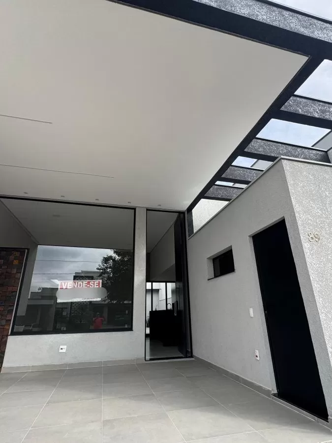 Casa Térrea à Venda com 3 dormitórios sendo 1 suíte e escritório, 140m² em Sorocaba/SP no Condomínio Reserva Ipanema