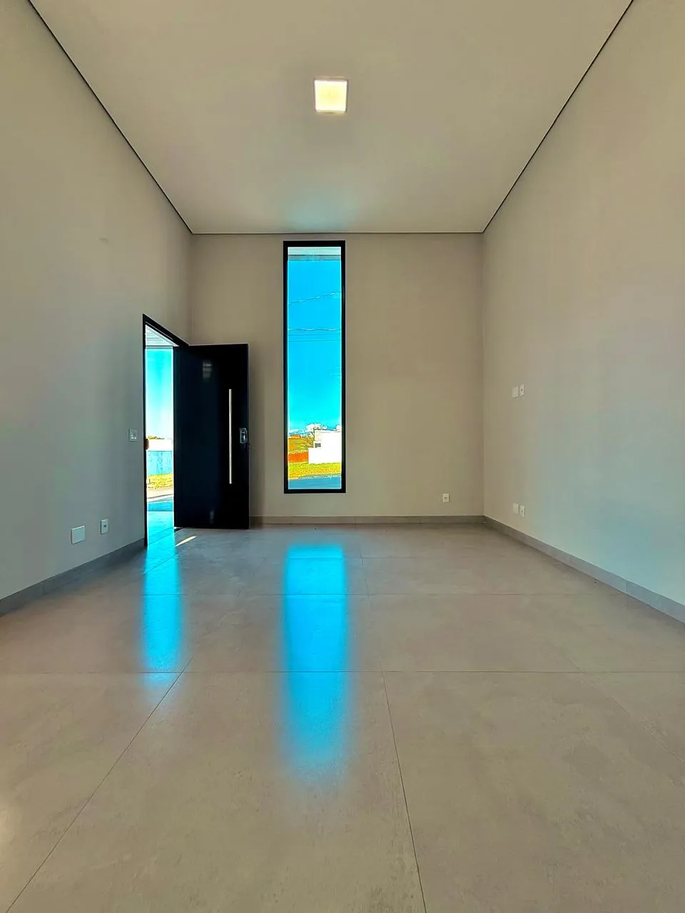 Casa Térrea à Venda com 3 dormitórios sendo 1 suíte e área gourmet com piscina, 136m² no Condomínio Reserva Ipanema em Sorocaba/SP