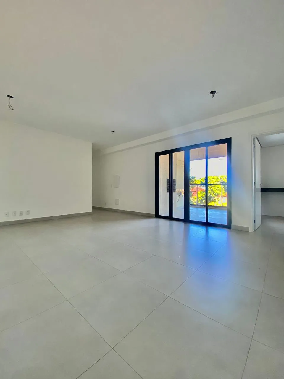 Apartamento à Venda com 3 dormitórios sendo 1 suíte e varanda gourmet, 116m² no Condomínio Residencial Olga Botanique em Sorocaba/SP