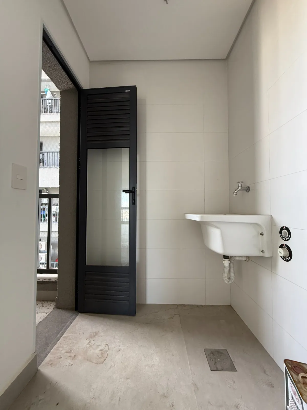 Apartamento à Venda com 3 suítes sendo 1 master, escritório e ampla vista livre, 128m² no Condomínio Alameda JK em Votorantim/SP