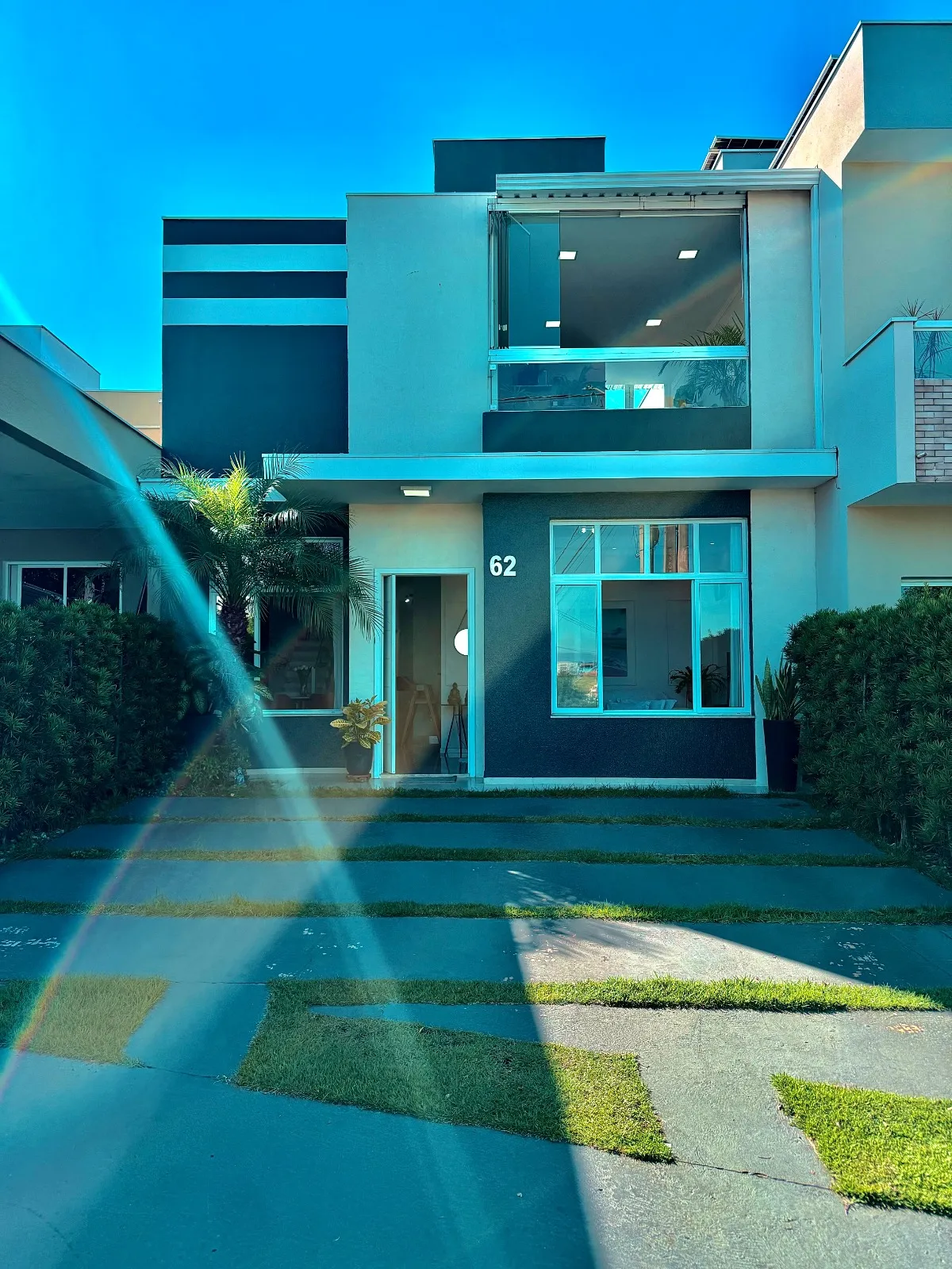 Sobrado à Venda Mobiliado com 3 dormitórios sendo 1 suíte master e área gourmet, 130m² em um terreno de 175m² no Condomínio Golden Park Residence 2 em Sorocaba/SP