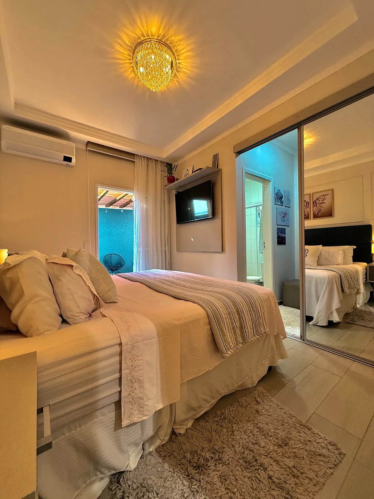 Sobrado à Venda Mobiliado com 3 dormitórios sendo 1 suíte master e área gourmet, 130m² em um terreno de 175m² no Condomínio Golden Park Residence 2 em Sorocaba/SP