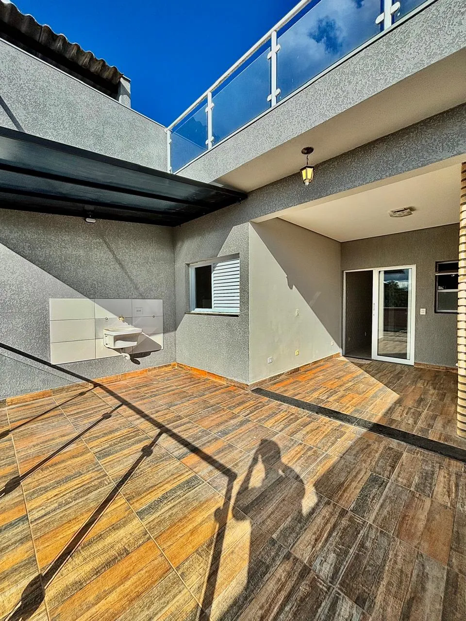 Casa Assobradada à Venda com 3 dormitórios sendo 1 suíte e ampla área gourmet, 118m² em um terreno de 185m² no Condomínio Golden Park Residence 2 em Sorocaba/SP