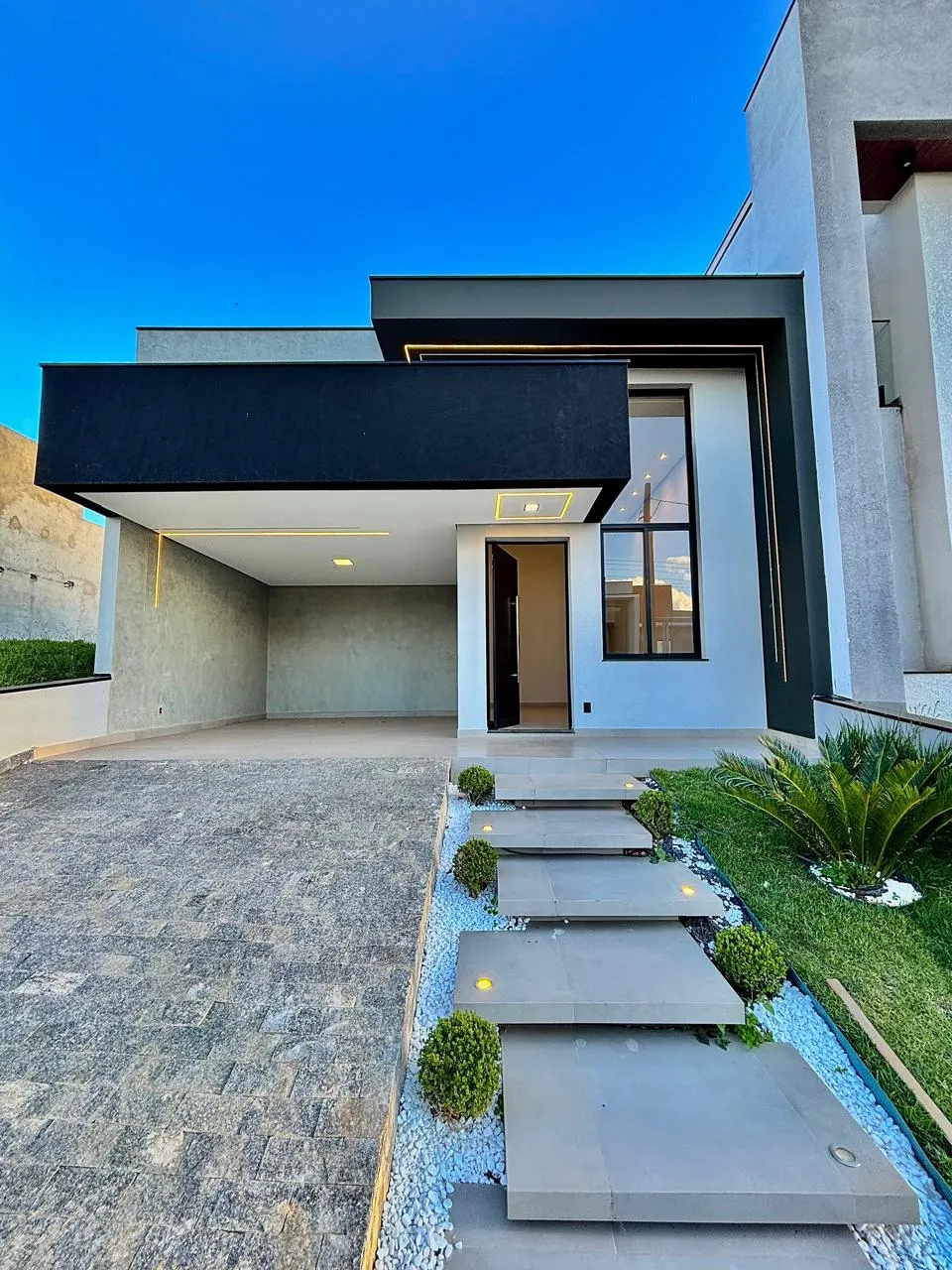 Casa Térrea à Venda com 3 dormitórios sendo 1 suíte e área gourmet com churrasqueira, 140m² em um terreno de 200m² no Condomínio Reserva Ipanema em Sorocaba/SP