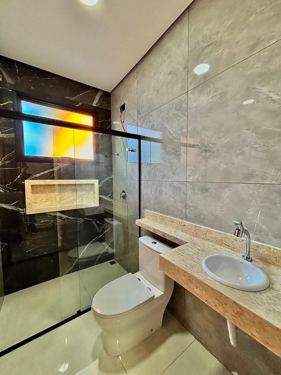Casa Térrea à Venda com 3 dormitórios sendo 1 suíte e ampla área gourmet com piscina, 150m² em um terreno de 212m² no Condomínio Reserva Ipanema em Sorocaba/SP