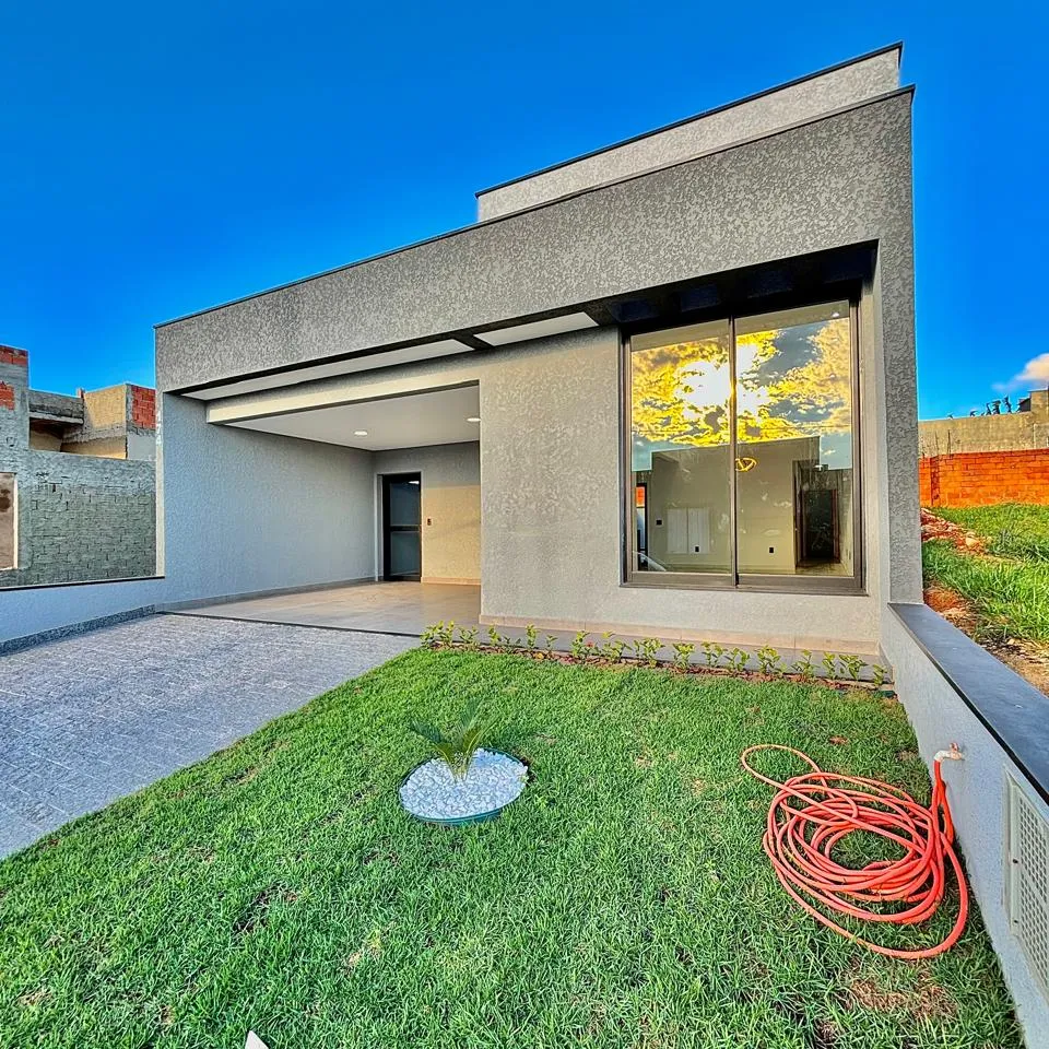 Casa Térrea à Venda com 3 dormitórios sendo 1 suíte e ampla área gourmet com piscina, 150m² em um terreno de 212m² no Condomínio Reserva Ipanema em Sorocaba/SP