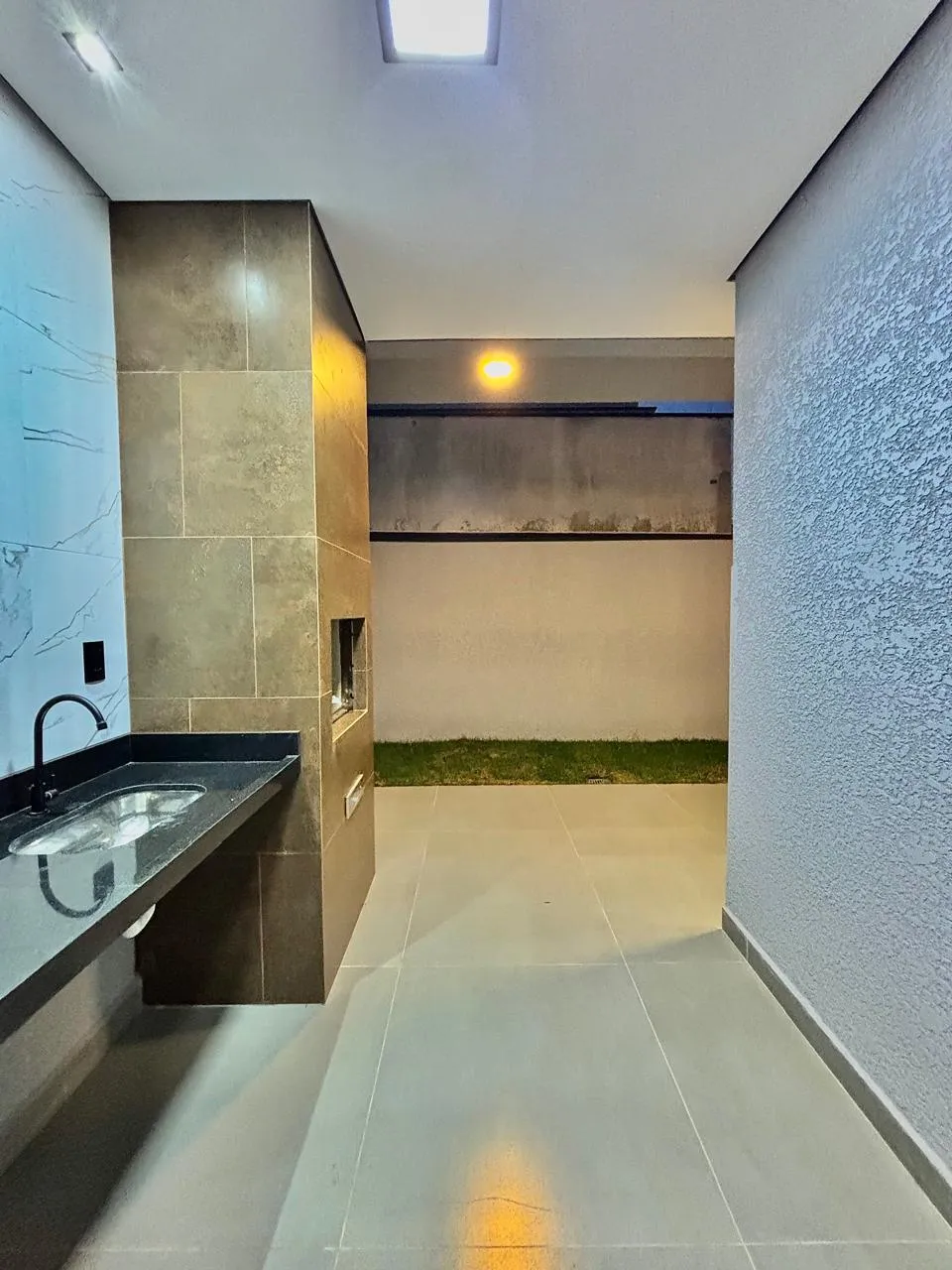 Casa Térrea à Venda com 3 dormitórios sendo 1 suíte e ampla área gourmet com churrasqueira, 120m² em um terreno de 154m² no Condomínio Horto Florestal Villagio em Sorocaba/SP
