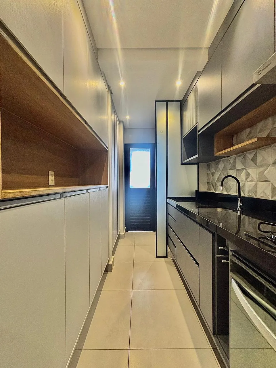Apartamento Mobiliado à Venda com 2 dormitórios sendo 1 suíte e varanda gourmet, 77m² no Condomínio JK Boa Vista em Sorocaba/SP