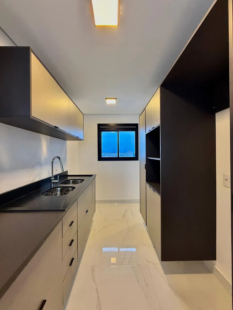Apartamento à Venda com 3 suítes, modulados e ampla área gourmet com churrasqueira e vista incrível, 104m² no Condomínio Best View Campolim em Sorocaba/SP