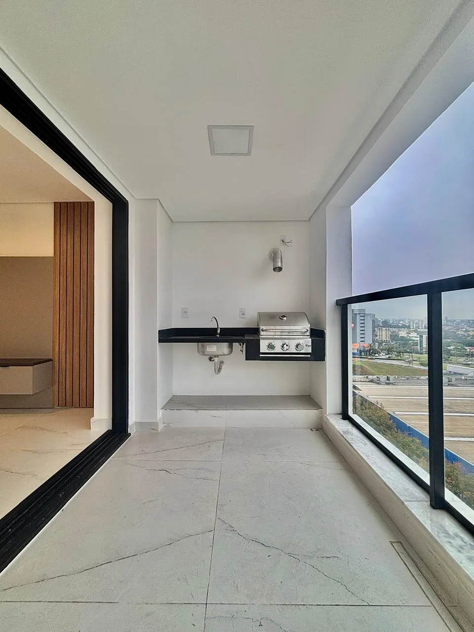 Apartamento à Venda com 3 suítes, modulados e ampla área gourmet com churrasqueira e vista incrível, 104m² no Condomínio Best View Campolim em Sorocaba/SP