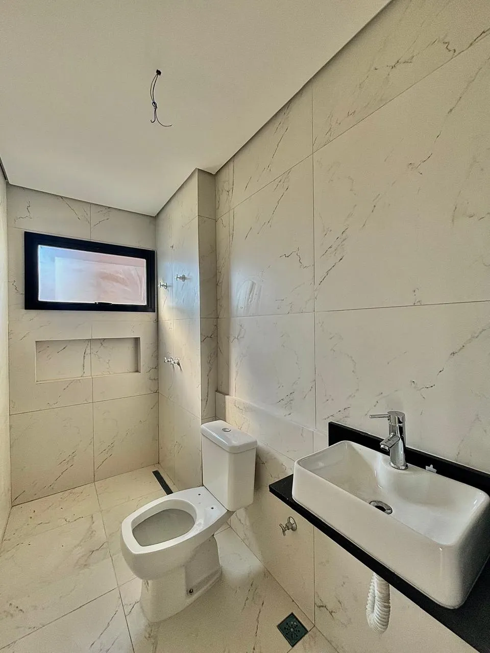 Apartamento à Venda com 3 suítes sendo 1 master com closet e varanda gourmet, 108m² no Condomínio Alpha Versailles em Sorocaba/SP