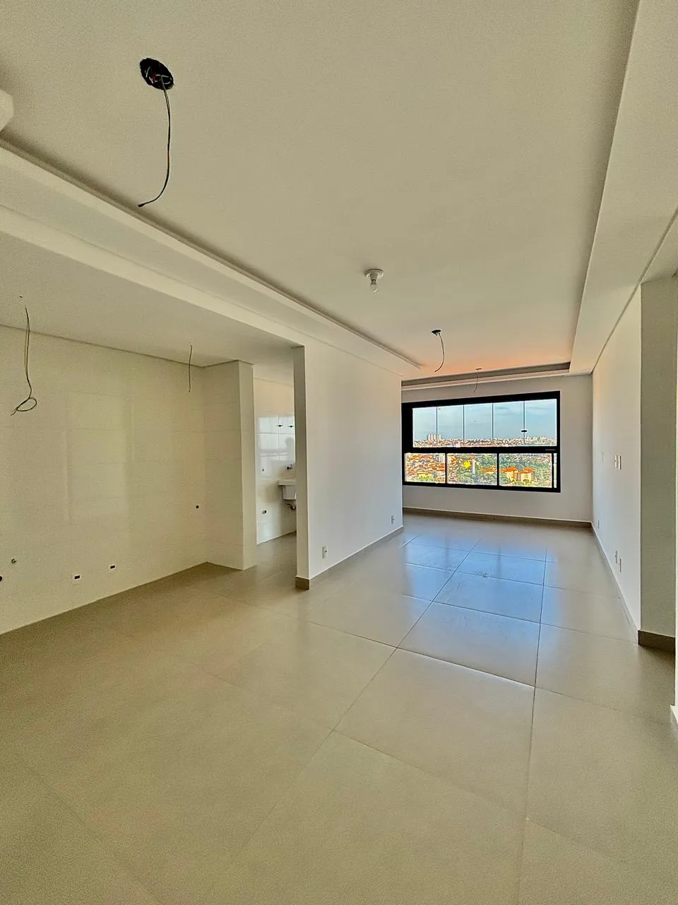 Apartamento à Venda com 3 dormitórios sendo 1 suíte e vista privilegiada, 83m² no Condomínio Divino Personnalité em Sorocaba/SP