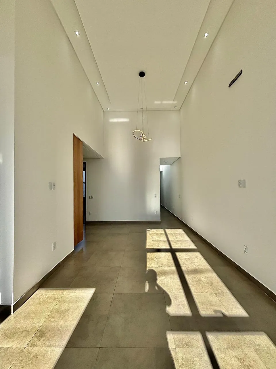 Casa Térrea à Venda com 3 dormitórios sendo 1 suíte e área gourmet com churrasqueira, 132m² em um terreno de 200m² no Condomínio Villagio Wanel em Sorocaba/SP