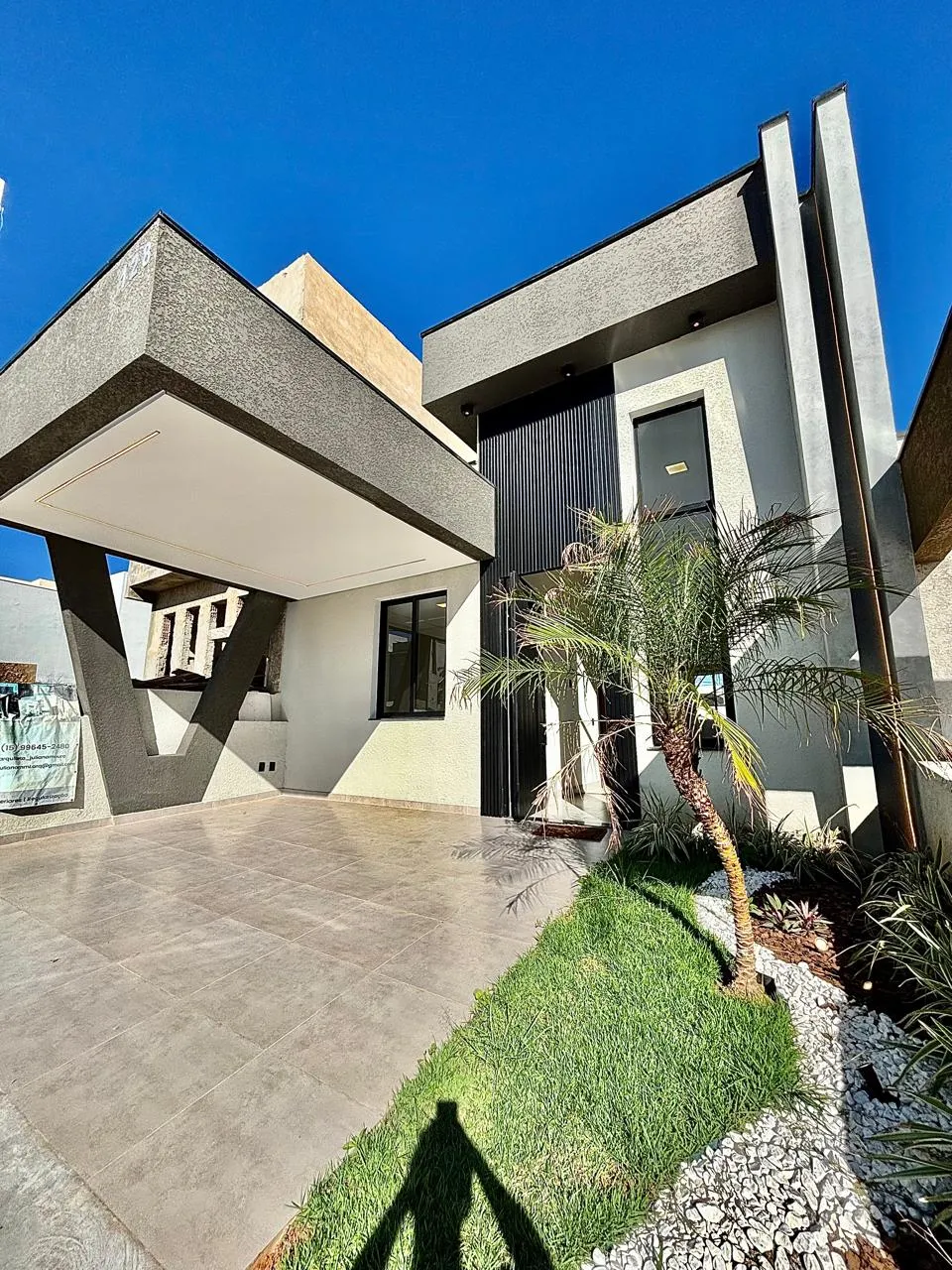 Casa Térrea à Venda com 3 dormitórios sendo 1 suíte e ampla área gourmet com piscina, 125m² em um terreno de 154m² no Condomínio Horto Florestal Villagio em Sorocaba/SP