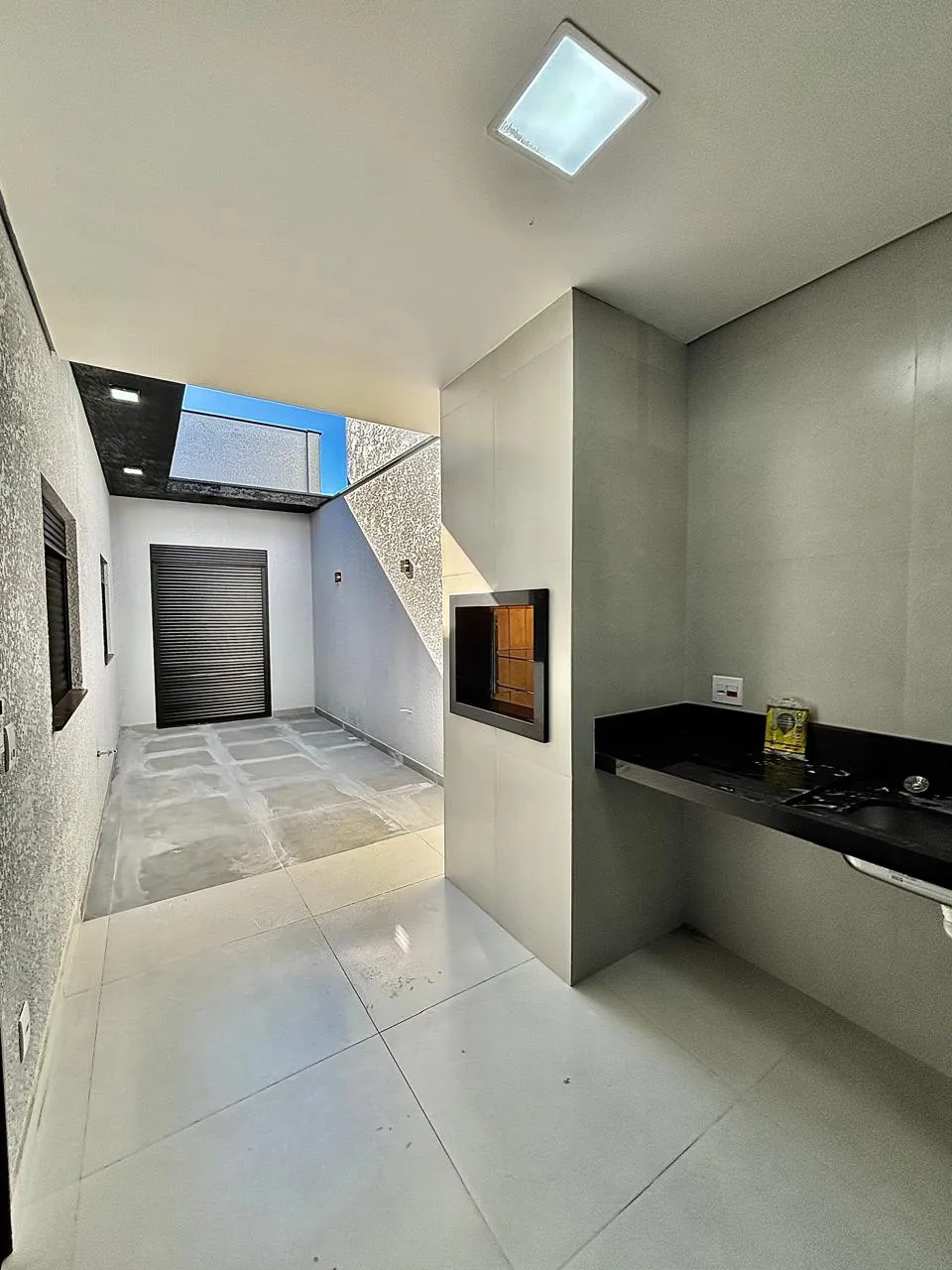 Casa Térrea à Venda com 3 dormitórios sendo 1 suíte e ampla área gourmet com churrasqueira, 105m² em um terreno de 154m² no Condomínio Villagio Ipanema 1 em Sorocaba/SP