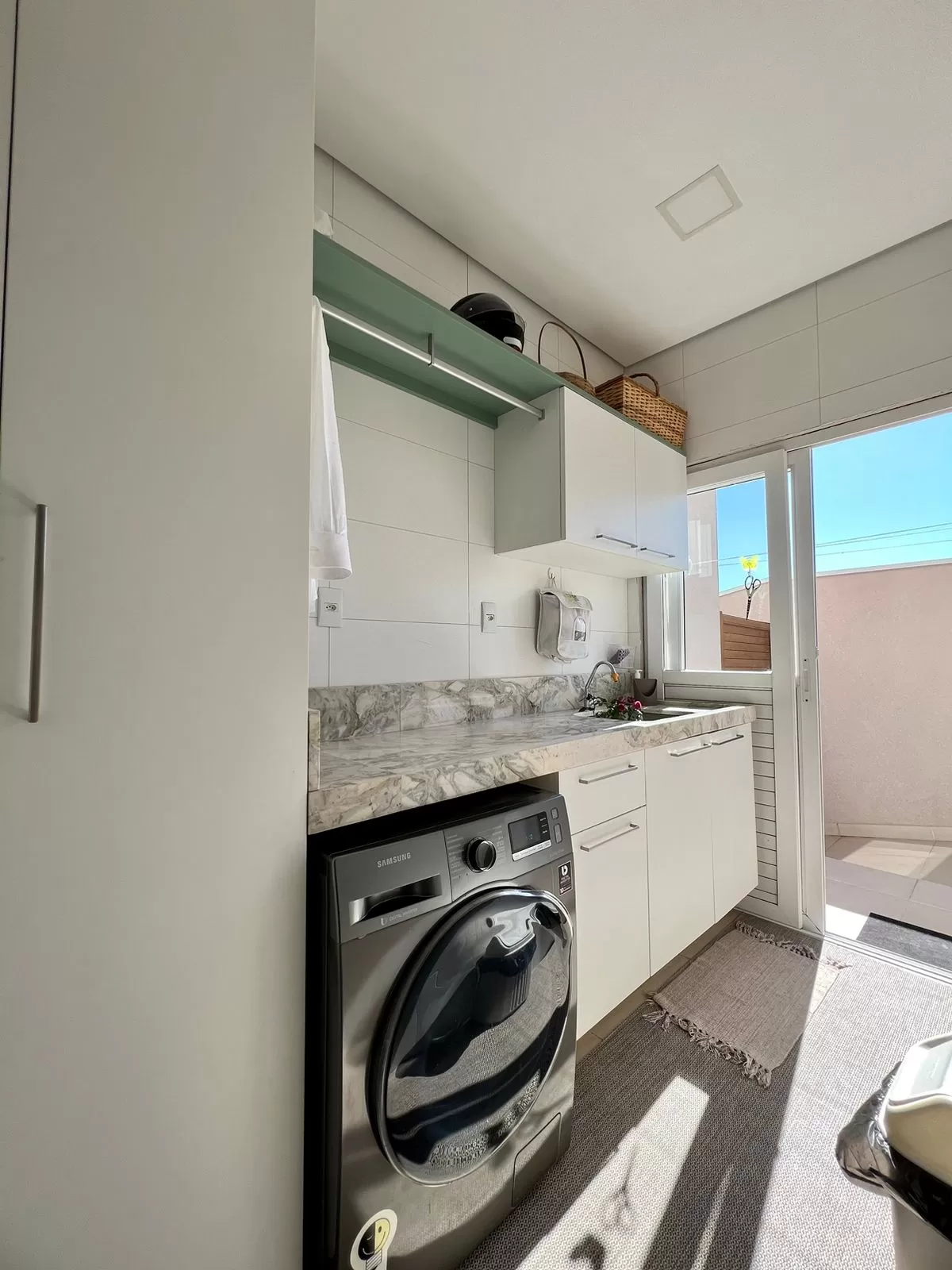Casa à Venda com 3 suítes, adega, academia e piscina, 320m² em Votorantim/SP no Condomínio Alphaville Nova Esplanada