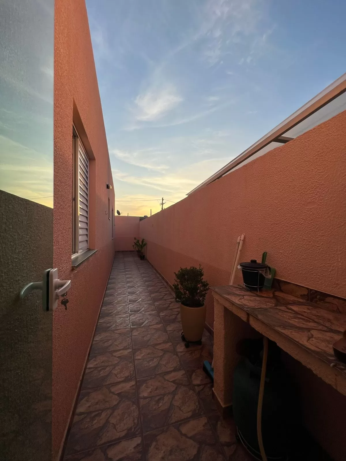 Casa Térrea à Venda com 3 quartos sendo 1 suíte, 66m² no Condomínio Vision Ville em Votorantim/SP