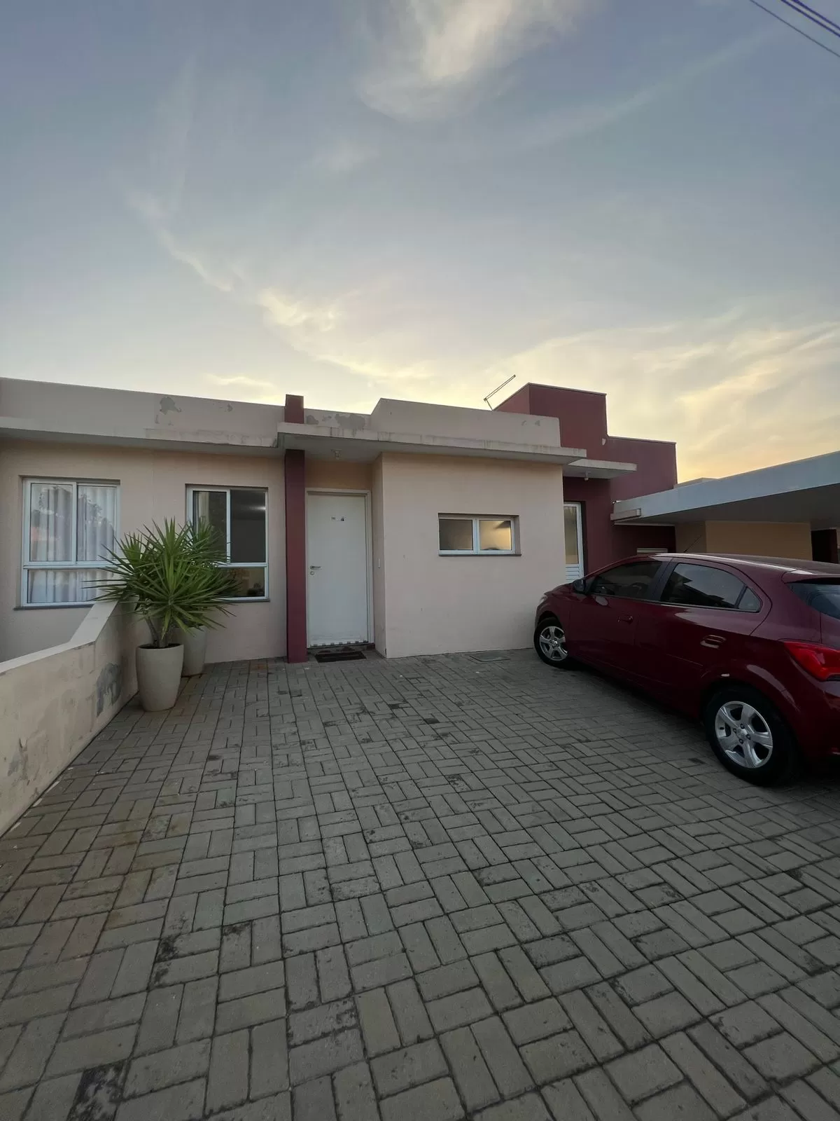 Casa Térrea à Venda com 3 quartos sendo 1 suíte, 66m² no Condomínio Vision Ville em Votorantim/SP