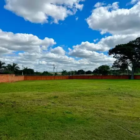 Terreno Plano à Venda com ótima topografia, 2140m² em Araçoiaba da Serra/SP no Condomínio Village Ipanema