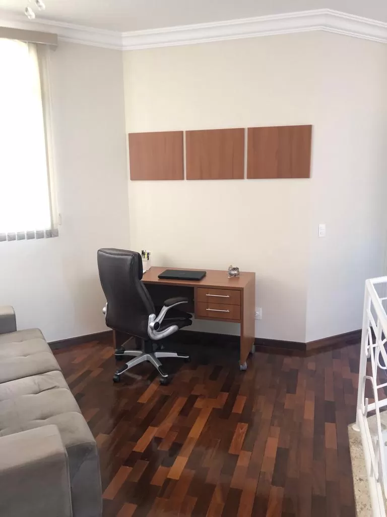 Sobrado à Venda no Campolim com 3 suítes, escritório e piscina, 321m² em Sorocaba/SP no Condomínio Tivoli Park