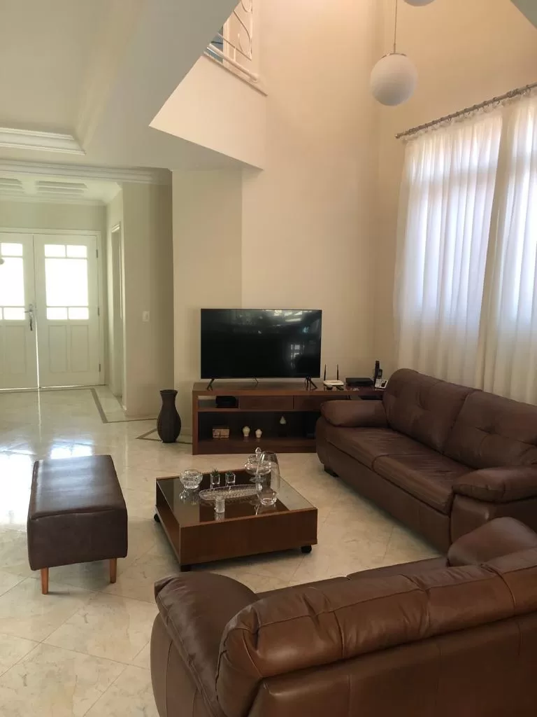 Sobrado à Venda no Campolim com 3 suítes, escritório e piscina, 321m² em Sorocaba/SP no Condomínio Tivoli Park