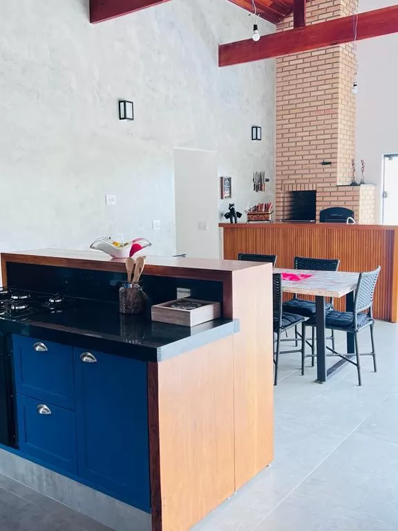 Casa Térrea à Vendacom 3 quartos sendo 1 suíte com closet, 220m² em Araçoiaba da Serra/SP no Condomínio Village Ipanema 