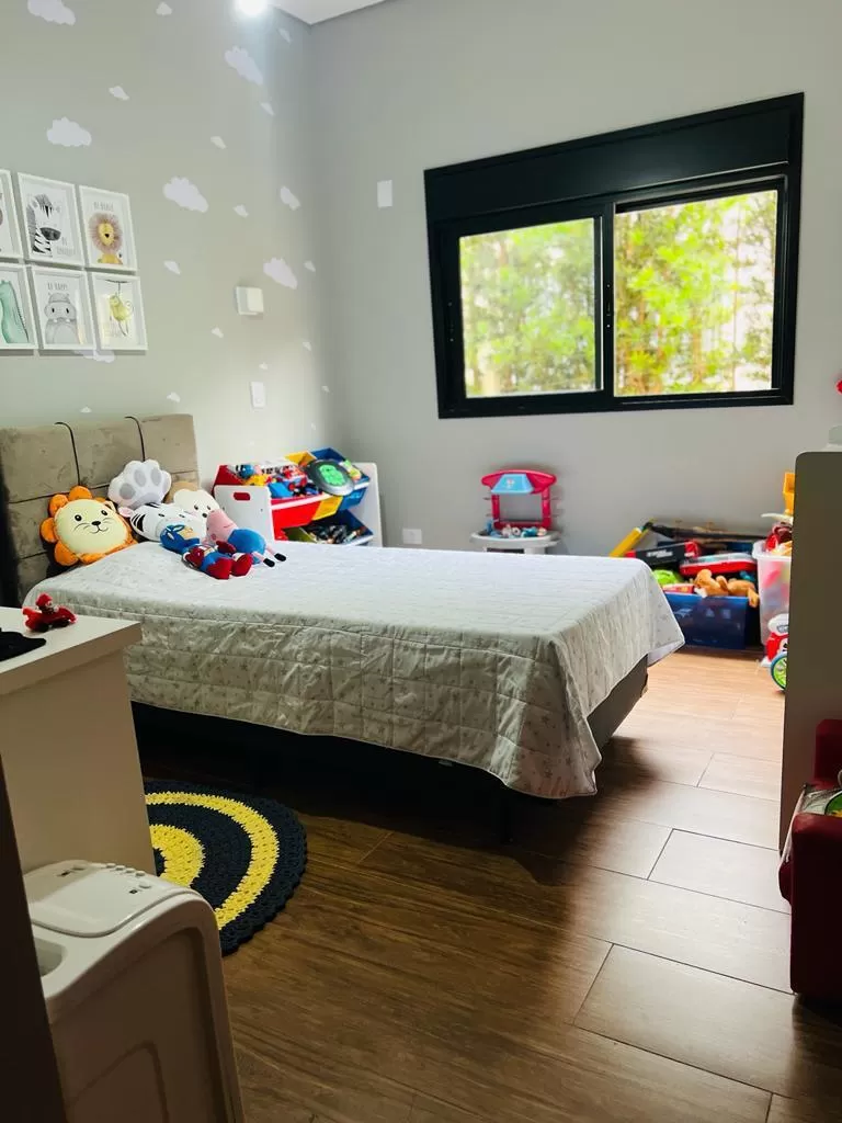 Casa Térrea à Vendacom 3 quartos sendo 1 suíte com closet, 220m² em Araçoiaba da Serra/SP no Condomínio Village Ipanema 