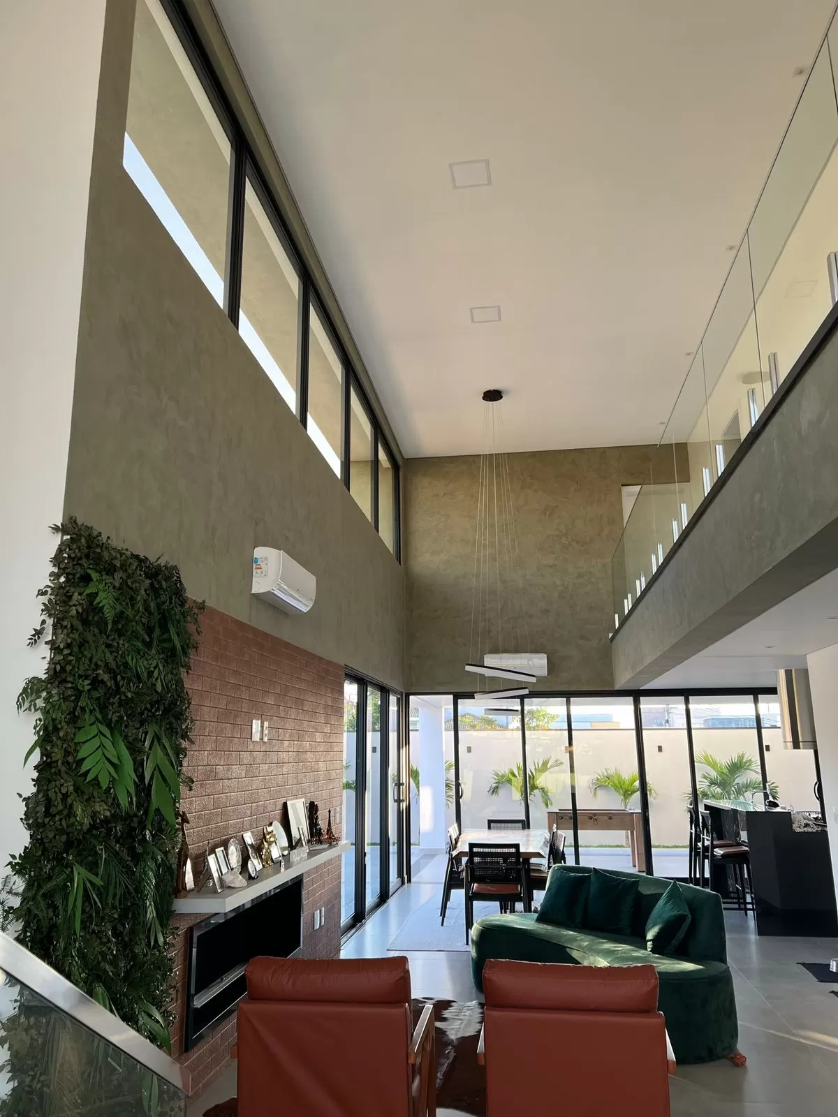Casa à Venda com 3 suítes, escritório e piscina em Sorocaba/SP no Condomínio Campos do Conde