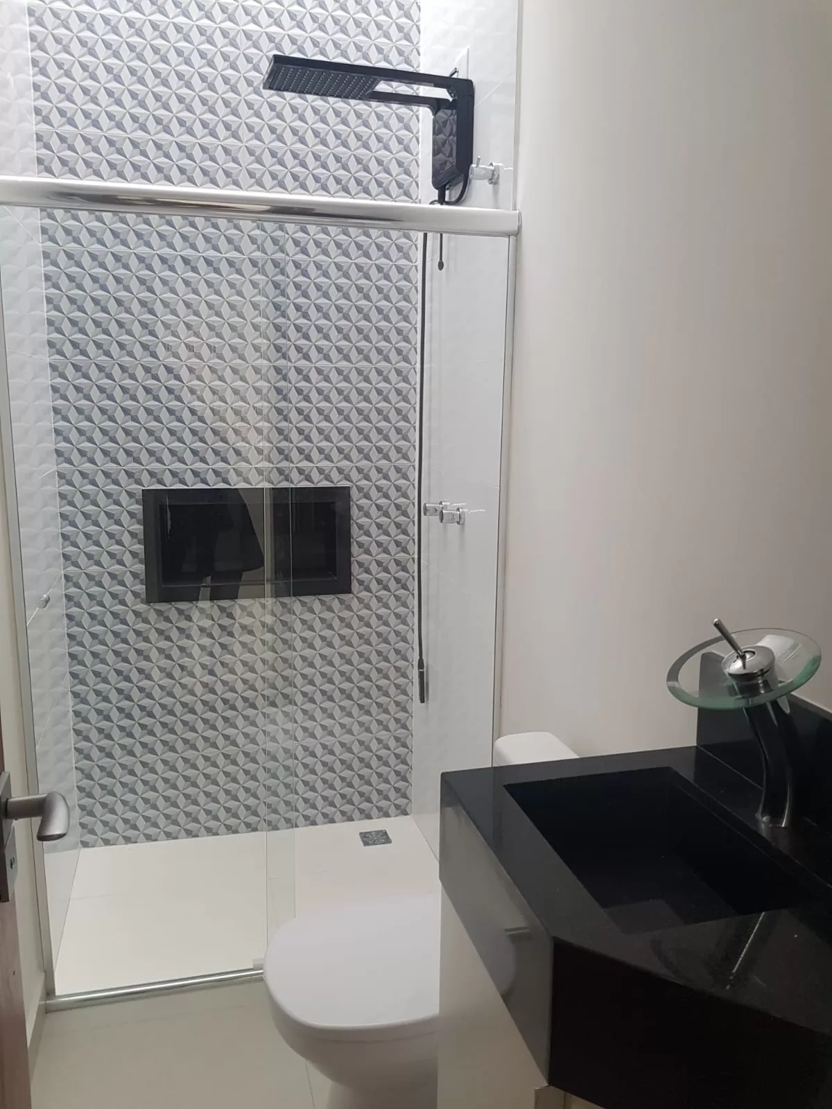 Casa à Venda na Modalidade de Porteira Fechada com 3 suítes e jacuzzi, 192m² em Sorocaba/SP no Condomínio Terras de São Francisco