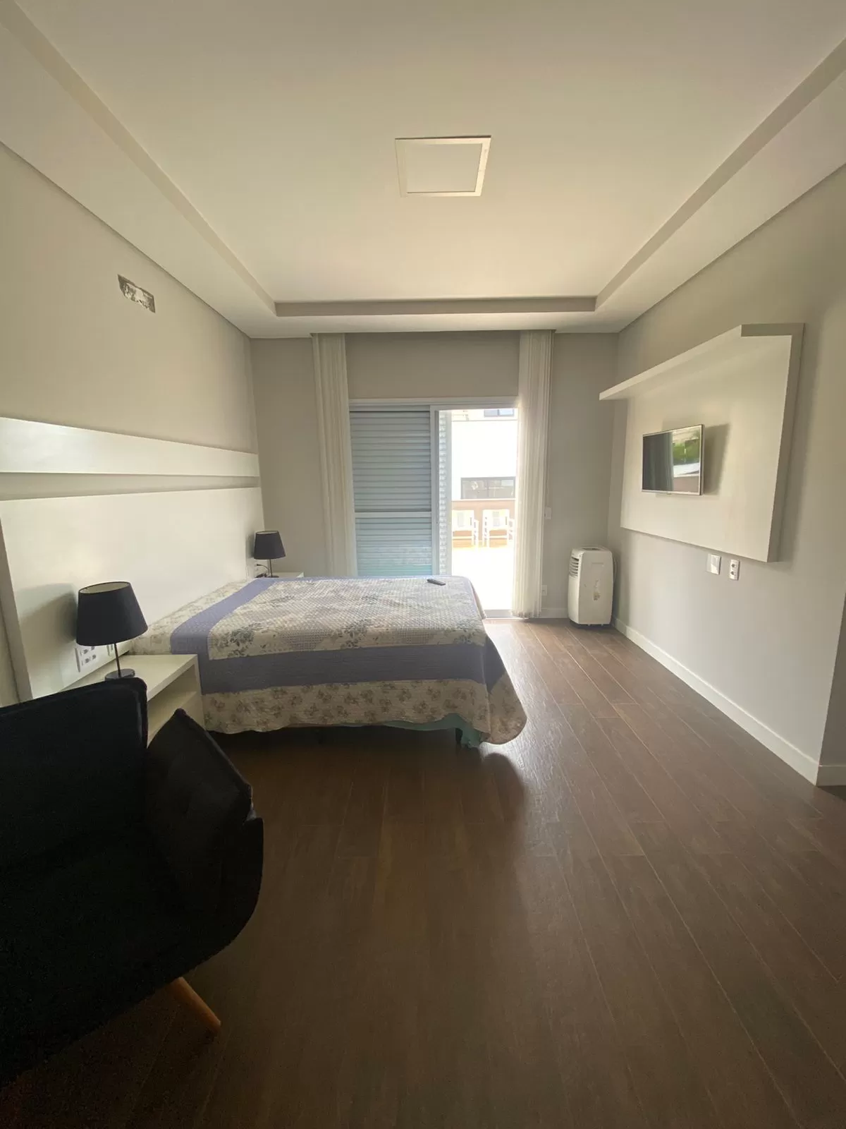 Casa à Venda e Locação com 4 suítes, escritório e piscina, 390m² em Votorantim/SP no Condominio Alphaville Nova Esplanada