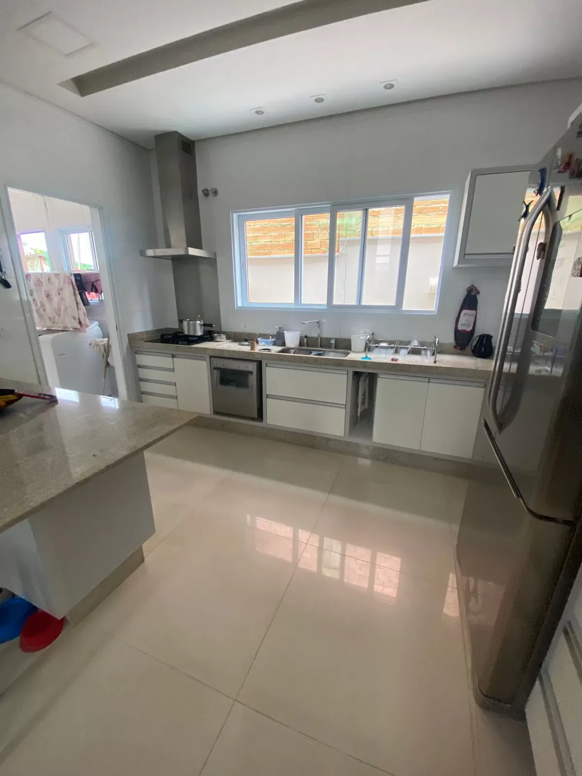Casa à Venda e Locação com 4 suítes, escritório e piscina, 390m² em Votorantim/SP no Condominio Alphaville Nova Esplanada