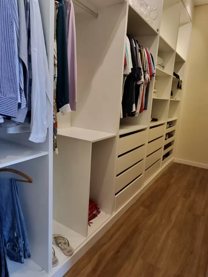 Casa à Venda com 3 suítes sendo 1 master com closet e móveis planejados, 280m² em Votorantim/SP no Condomínio Alphaville Nova Esplanada 