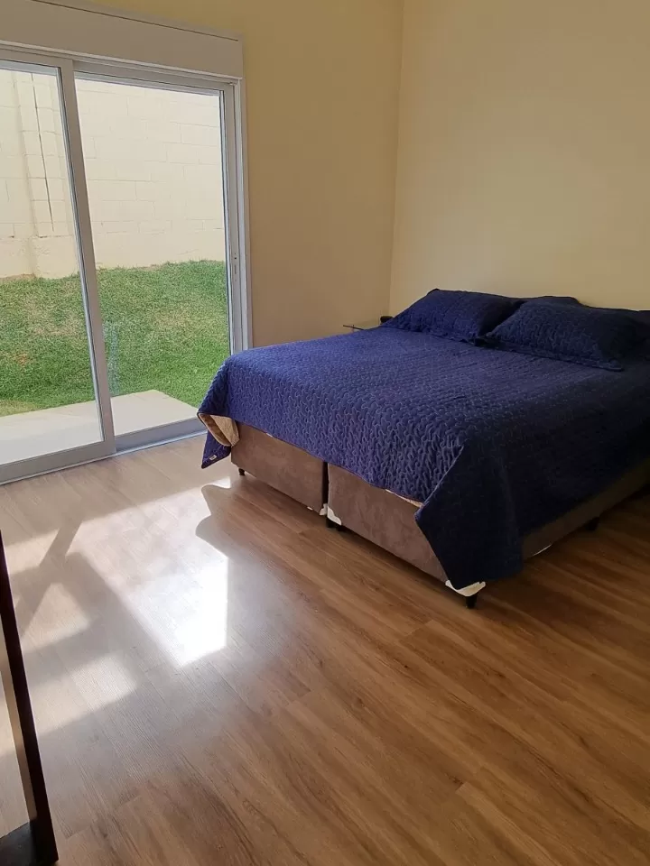 Casa à Venda com 3 suítes sendo 1 master com closet e móveis planejados, 280m² em Votorantim/SP no Condomínio Alphaville Nova Esplanada 