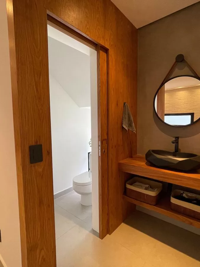 Casa à Venda com 3 suítes sendo 1 master com closet e piscina climatizada, 295m² em Votorantim/SP no Condomínio Alphaville Nova Esplanada