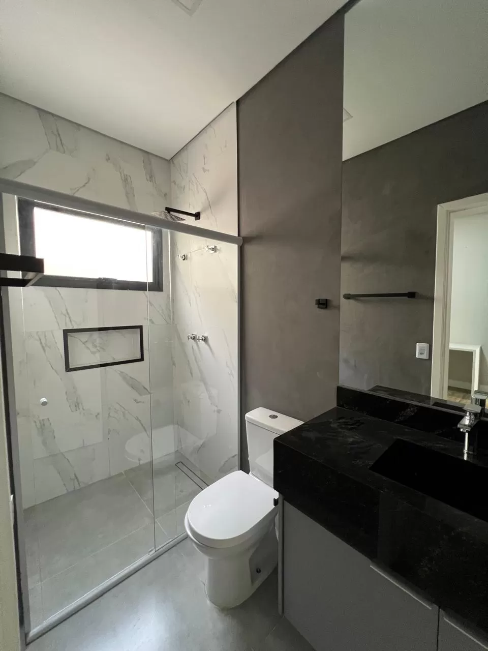 Casa Térrea à Venda com 3 suítes e piscina, 253m² em Votorantim/SP no Condomínio Alphaville Nova Esplanada