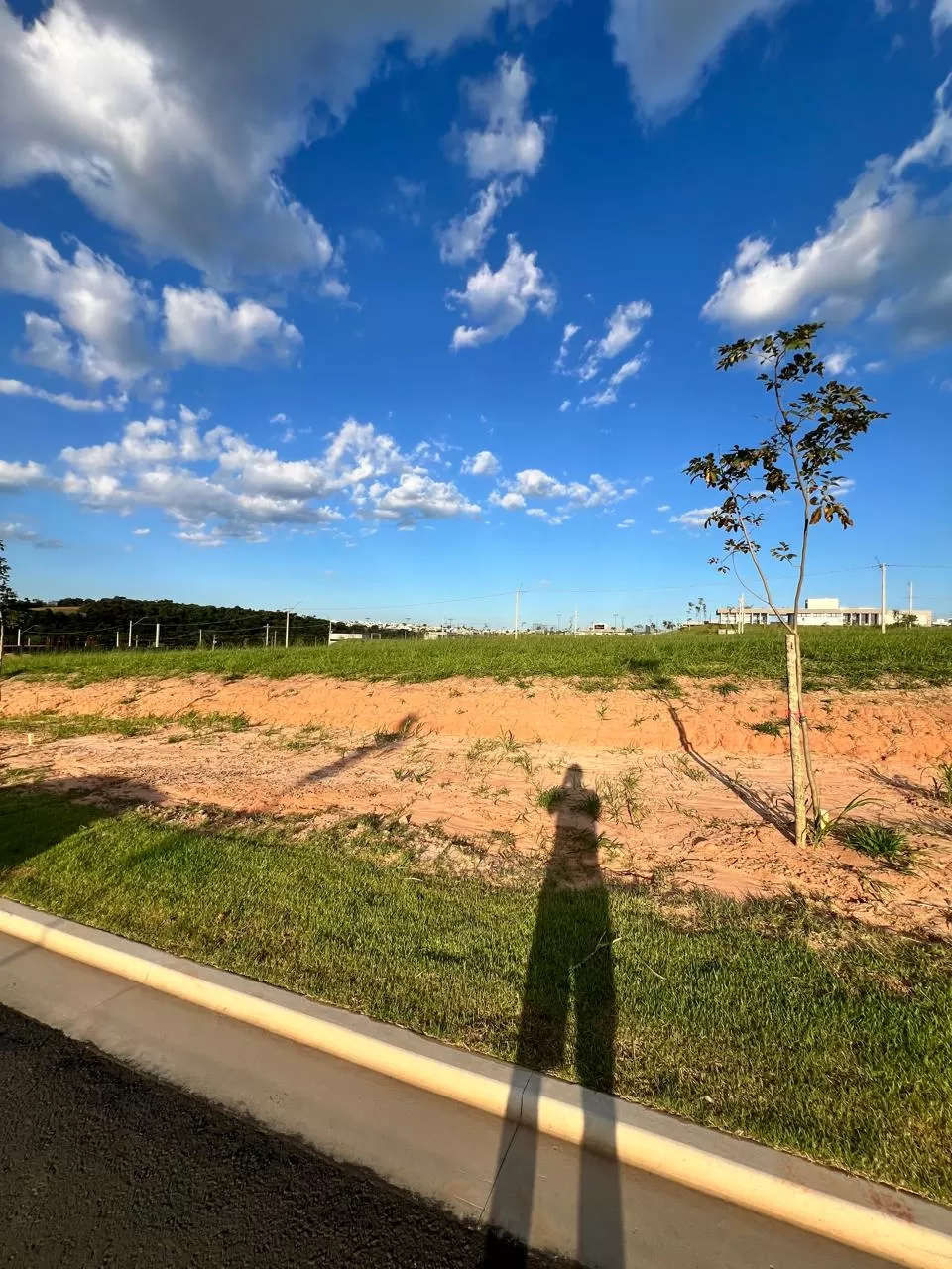 Terreno à Venda próximo à portaria e ao clube, 300m² no Condomínio Terras Alpha em Votorantim/SP