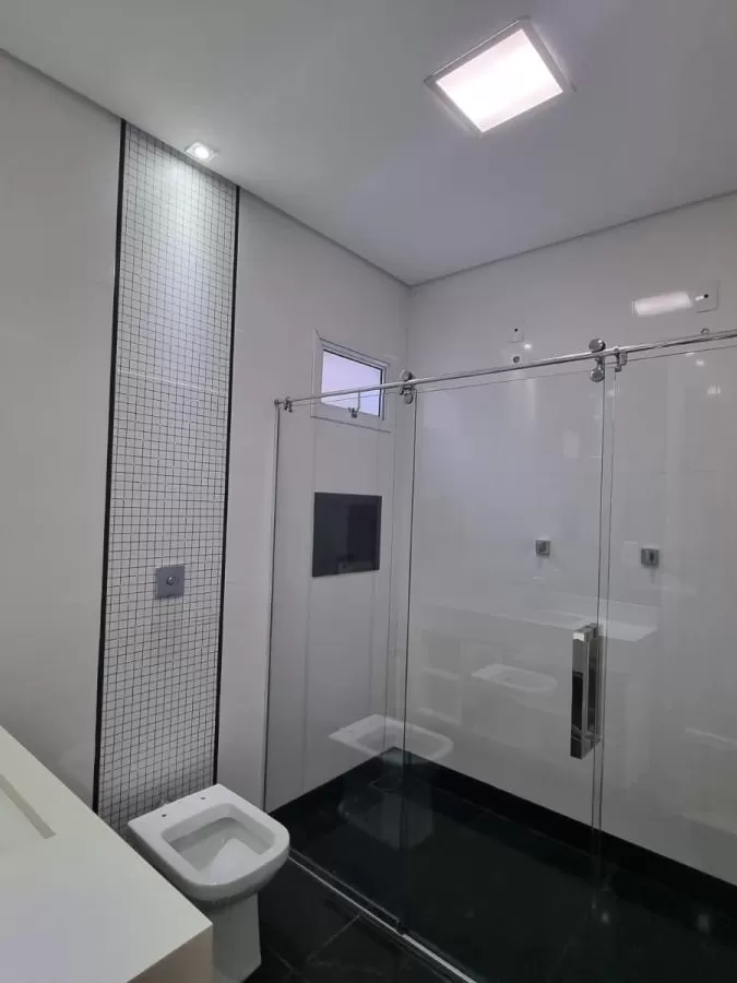 Casa à Venda no Condomínio Terras de São Francisco em Sorocaba/SP