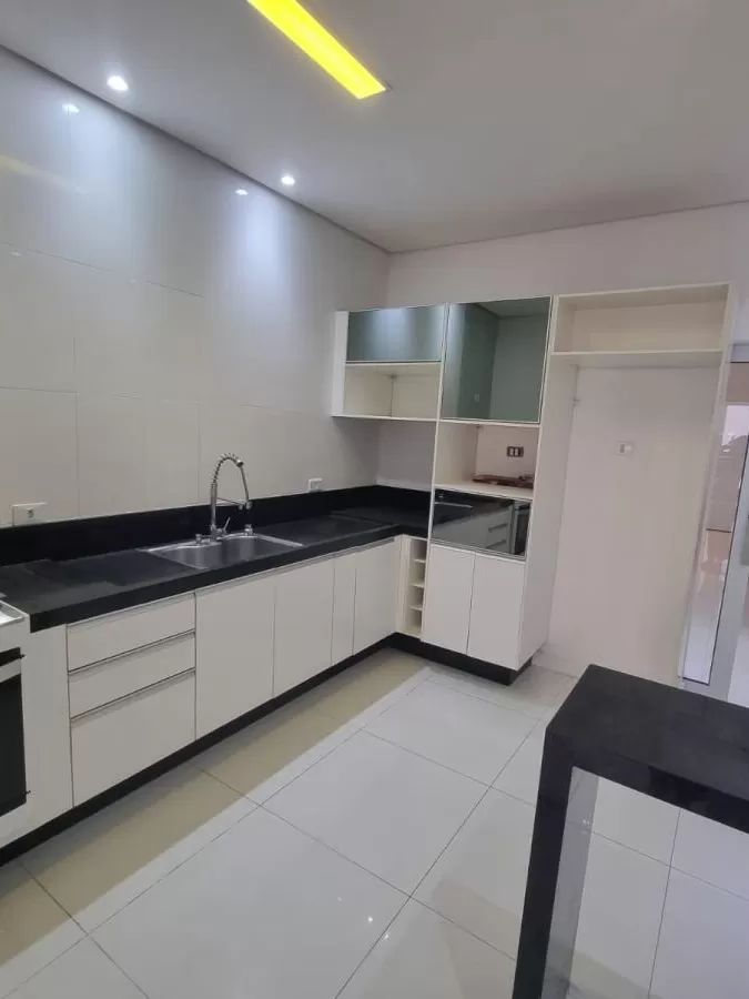 Casa à Venda no Condomínio Terras de São Francisco em Sorocaba/SP