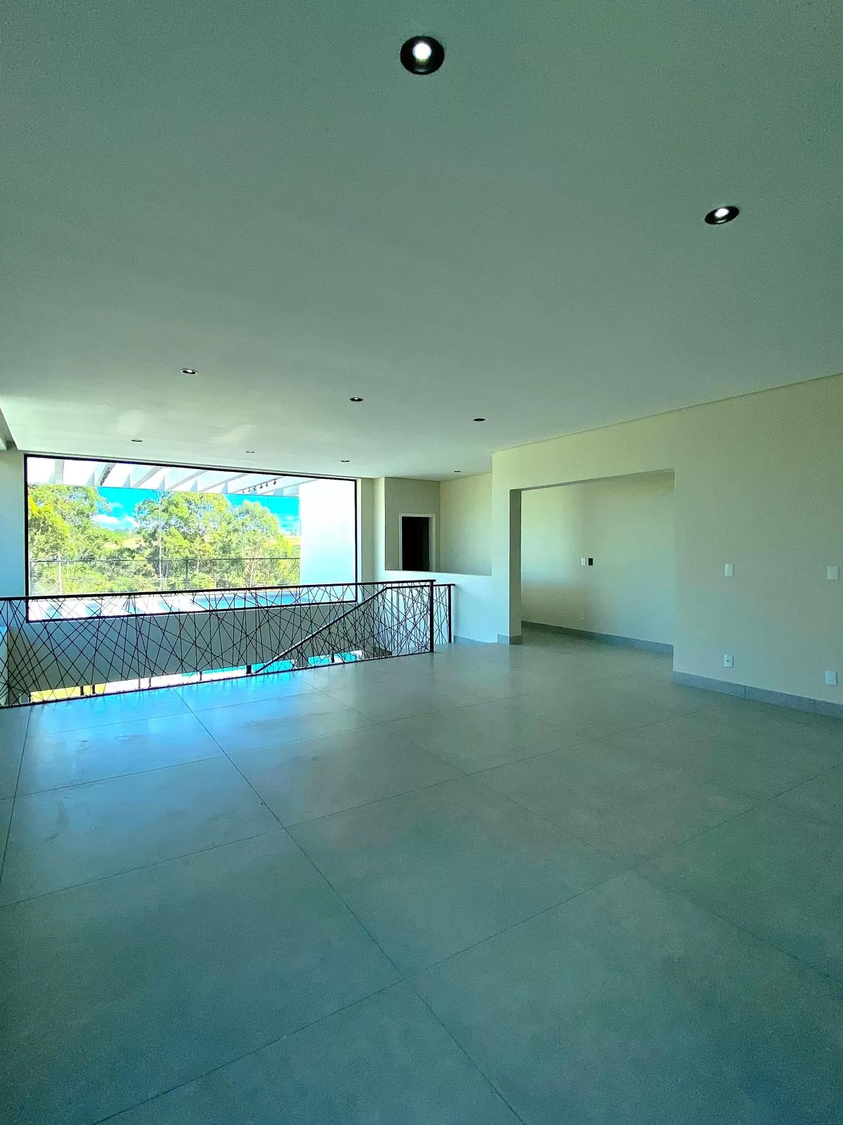 Casa de Esquina à Venda no Condomínio Ibirapuera em Sorocaba/SP