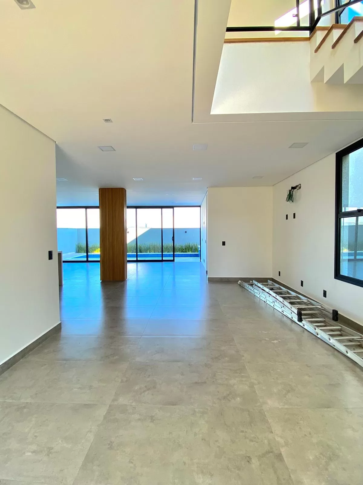 Sobrado à Venda com 3 suítes e área gourmet com piscina, 260m² no Condomínio Cyrela Landscape em Votorantim/SP