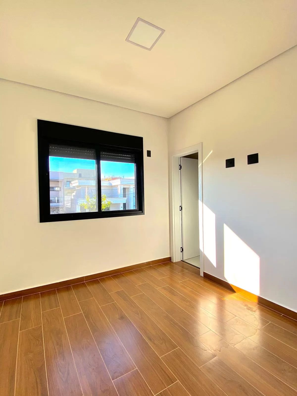 Sobrado à Venda com 3 suítes e área gourmet com piscina, 260m² no Condomínio Cyrela Landscape em Votorantim/SP