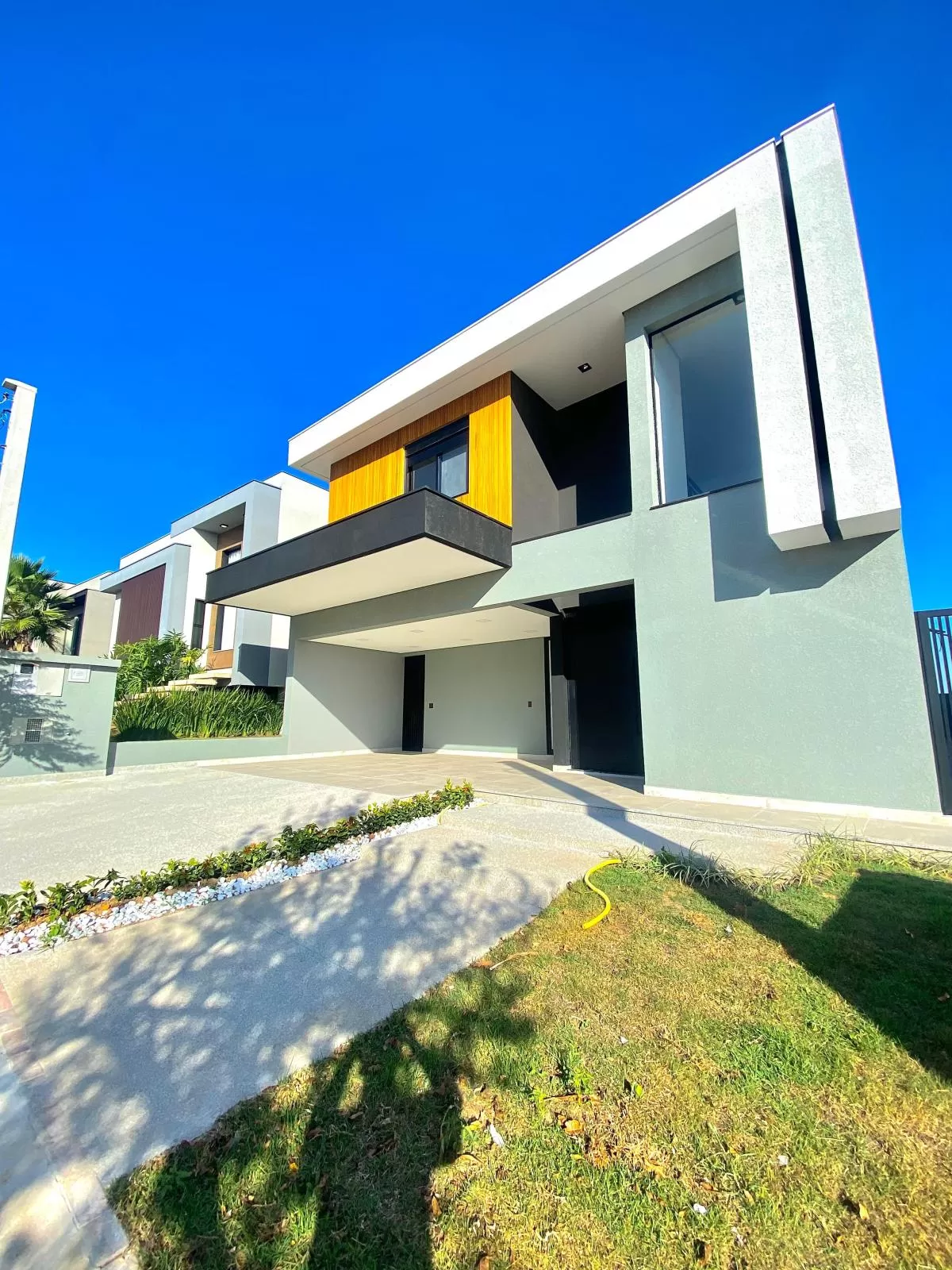 Sobrado à Venda com 3 suítes e área gourmet com piscina, 260m² no Condomínio Cyrela Landscape em Votorantim/SP