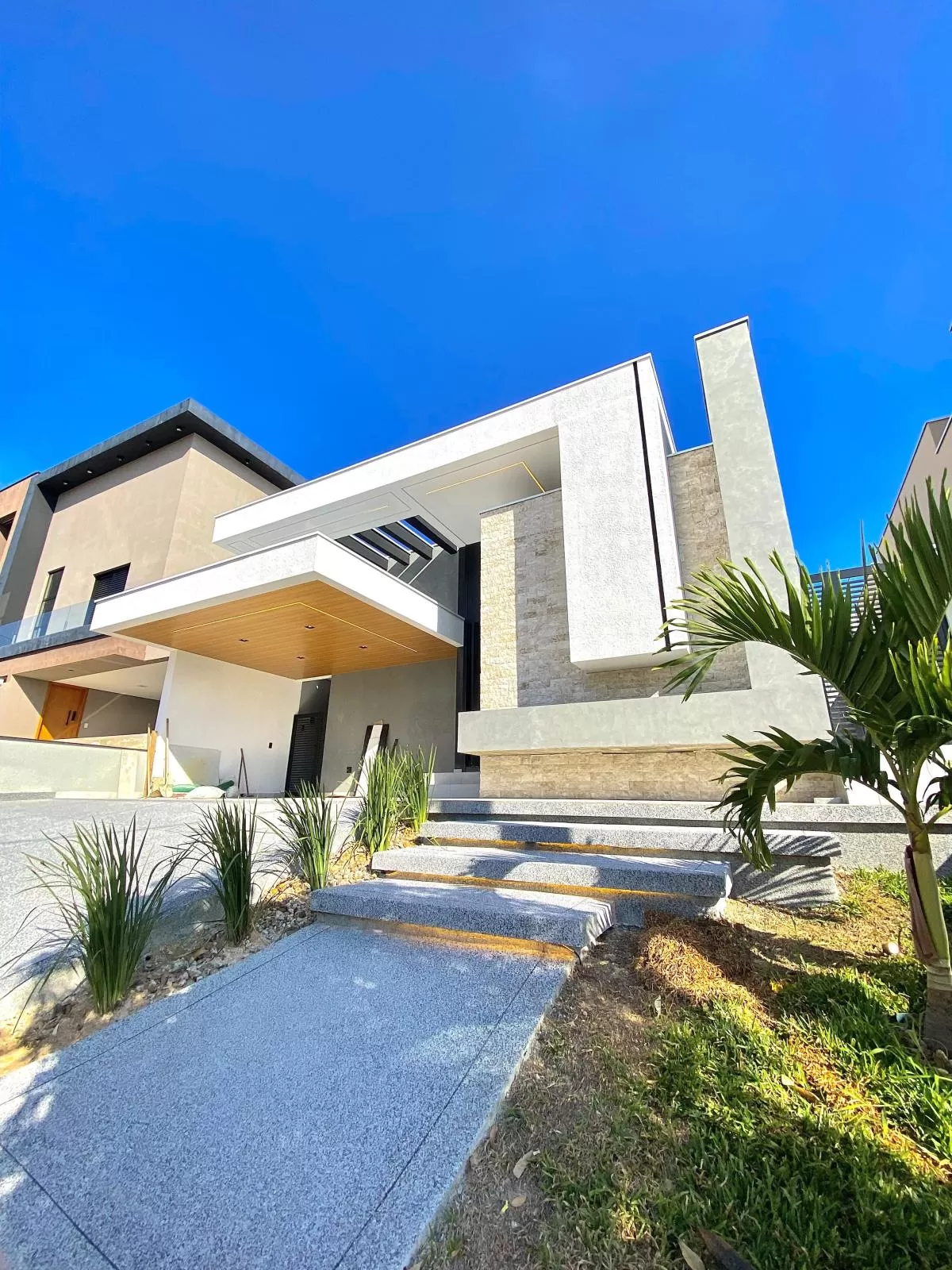 Casa à Venda com 3 suítes, escritório e área gourmet com piscina, 166m² no Condomínio Cyrela Landscape em Votorantim/SP