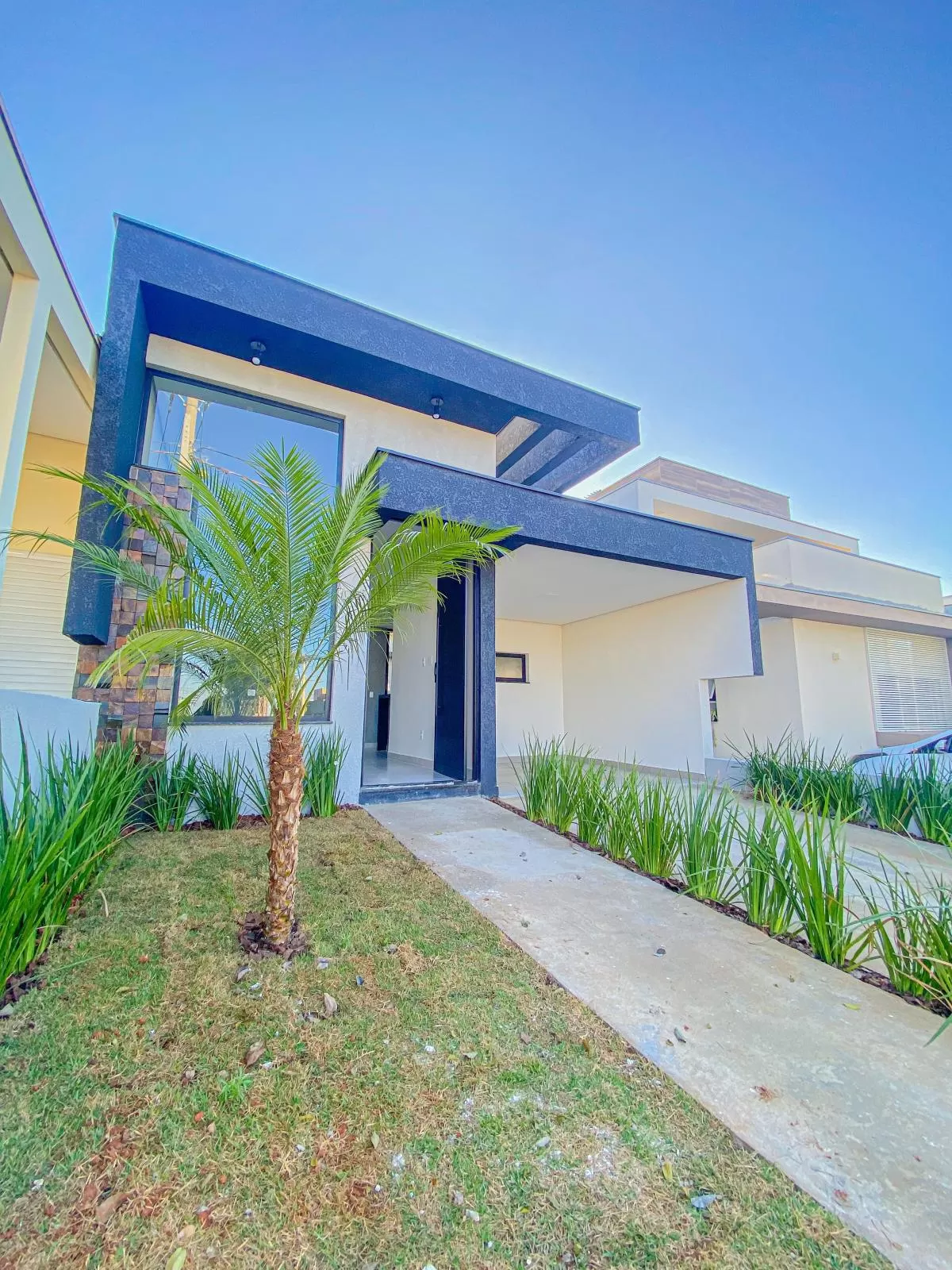 Casa Térrea à Venda no Condomínio Residencial Jardim