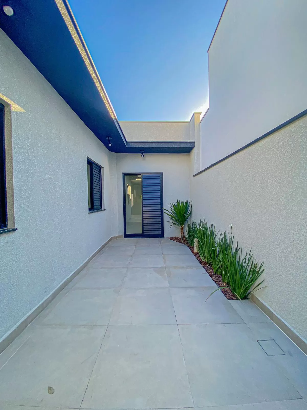 Casa Térrea à Venda no Condomínio Residencial Jardim