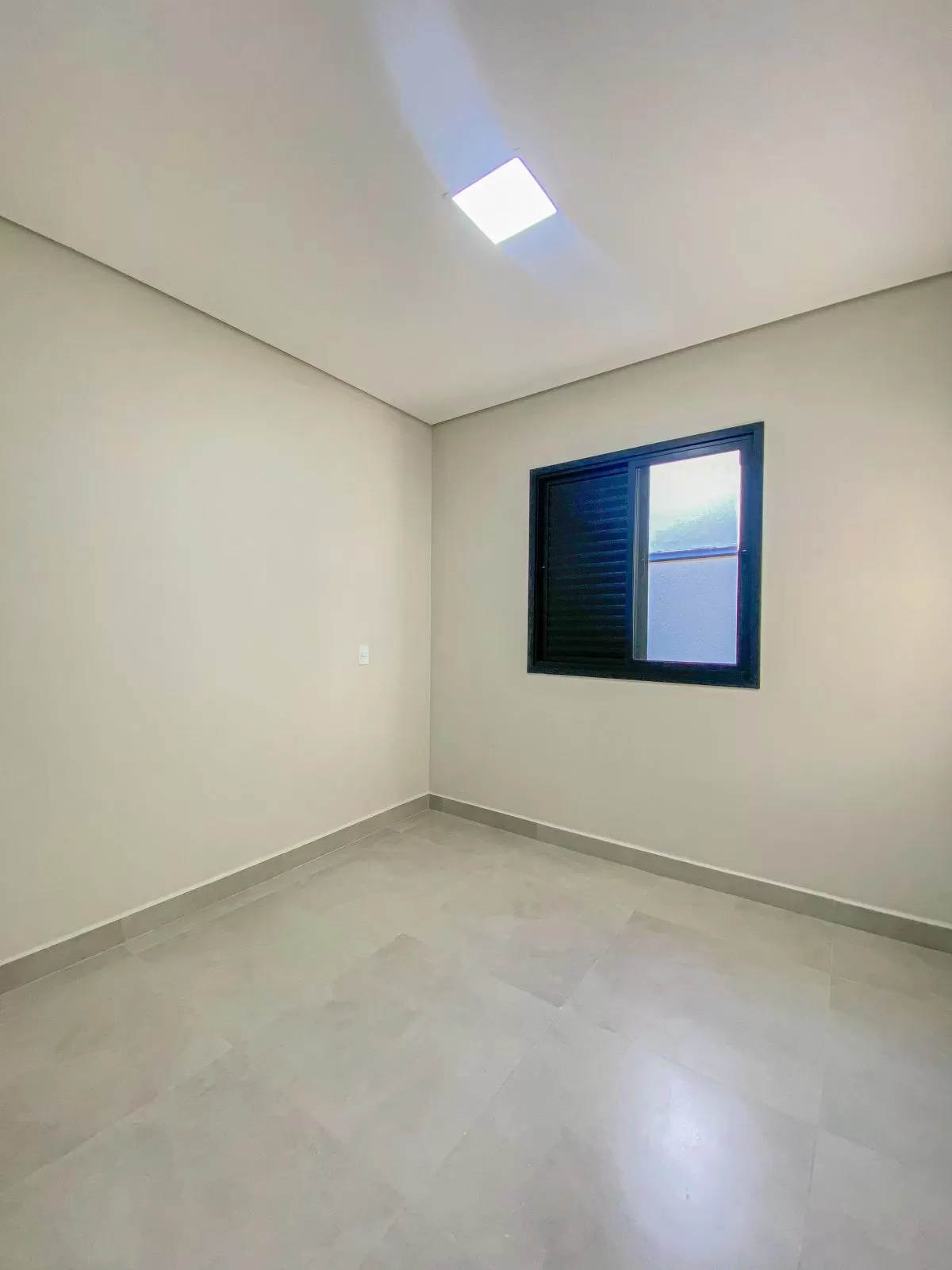 Casa Térrea à Venda no Condomínio Residencial Jardim