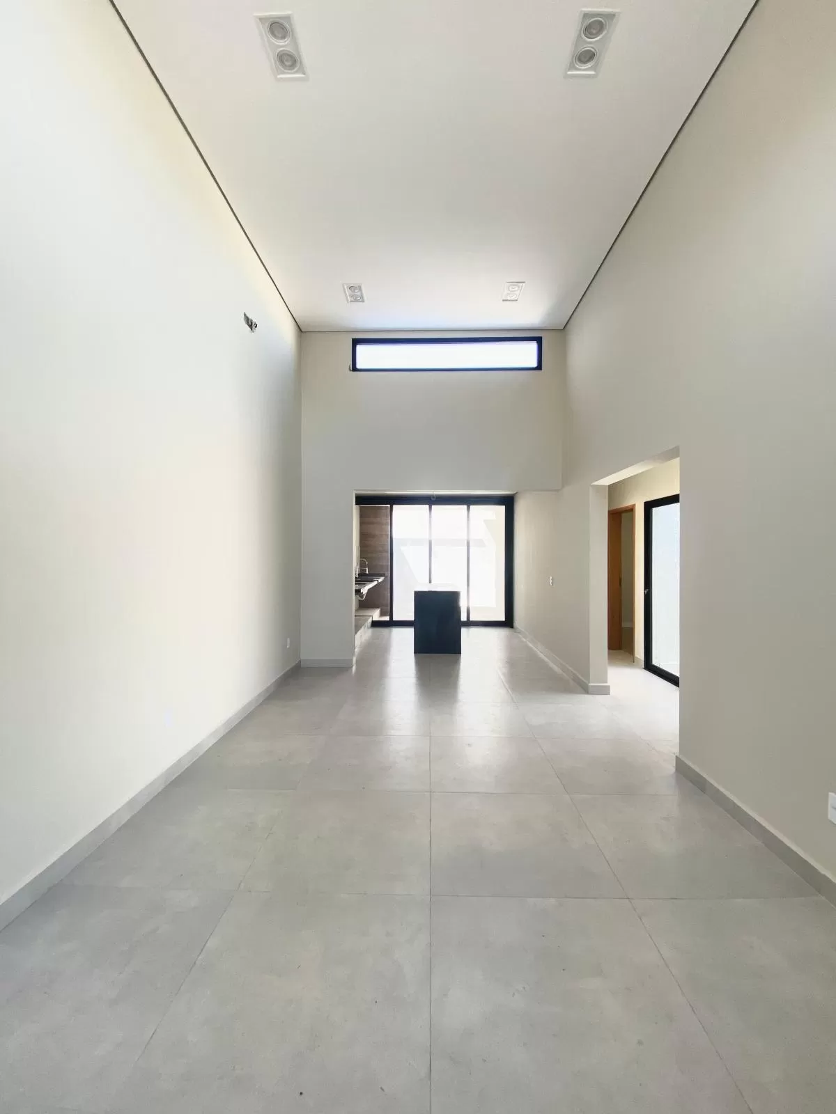 Casa Térrea à Venda com 3 dorm. sendo 1 suíte, 115m² em Sorocaba/SP no Condomínio Terras de São Francisco